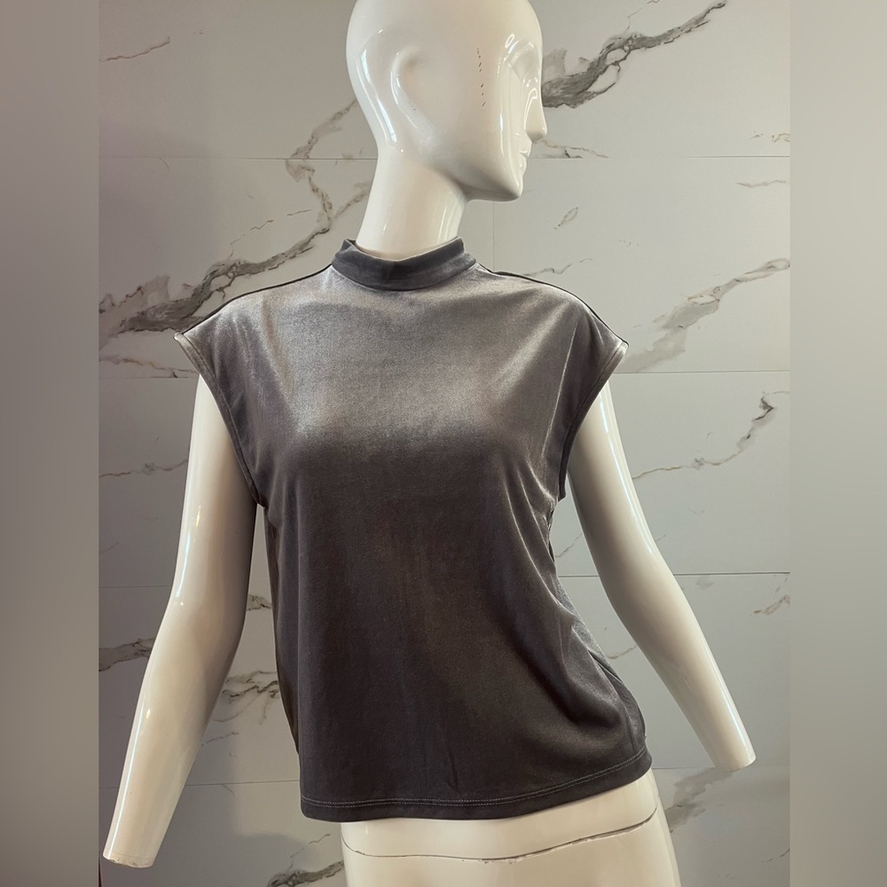 ✨ 3/$30 NWT Joe Fresh Silver Grey Velvet Mock Neck Cap Sleeve Tank Size S